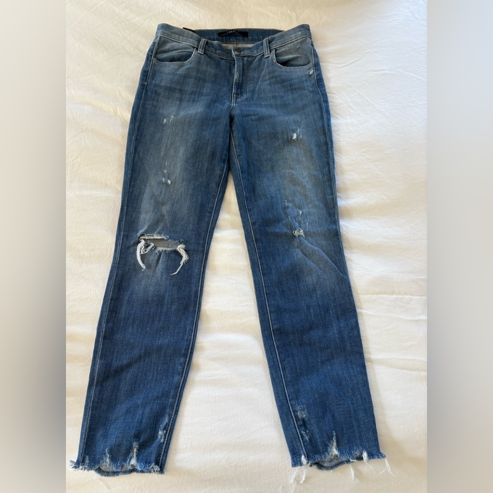 J Brand high waisted Distressed Skinny Jeans in Blue